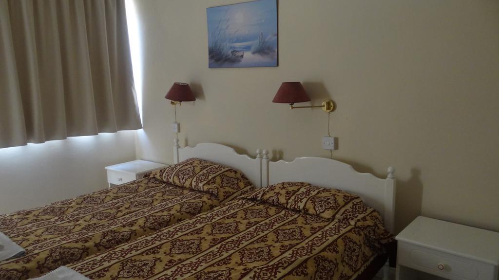 Klashiana Hotel Apartments Oroklini Exterior foto